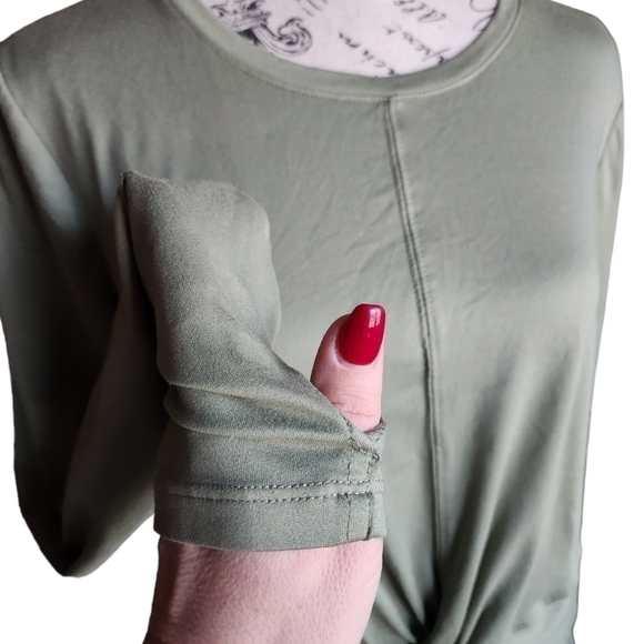 Front knot tee - Picture 4 of 4